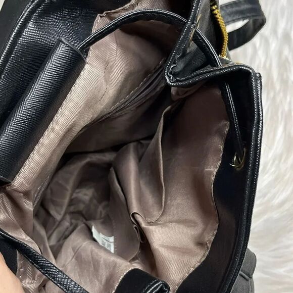 Kalklaguo Zip Up Mini Back Pack Black & Gold